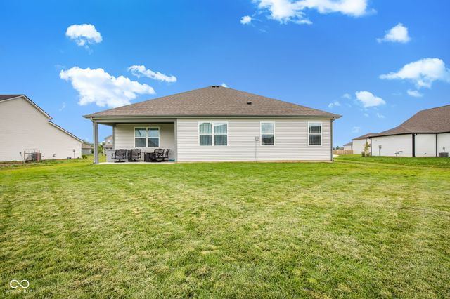 2280 Pine Valley Drive, Plainfield, IN 46168