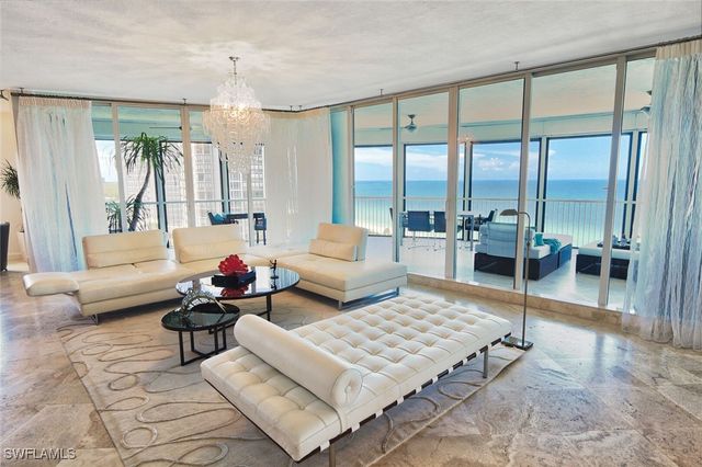 8665 Bay Colony DR 901, Naples, FL 34108