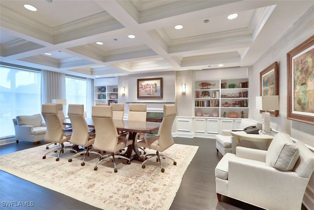 8665 Bay Colony DR 901, Naples, FL 34108