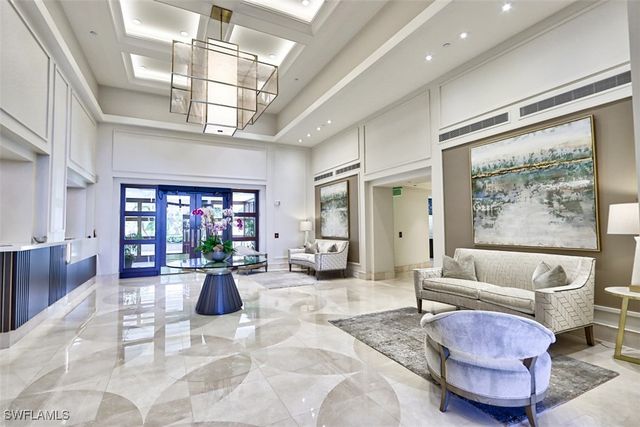 8665 Bay Colony DR 901, Naples, FL 34108