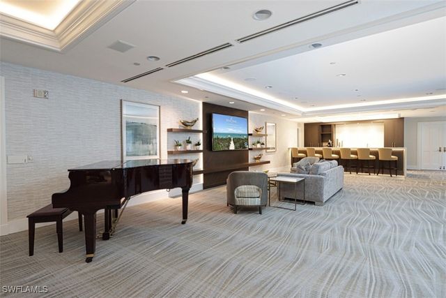 8665 Bay Colony DR 901, Naples, FL 34108