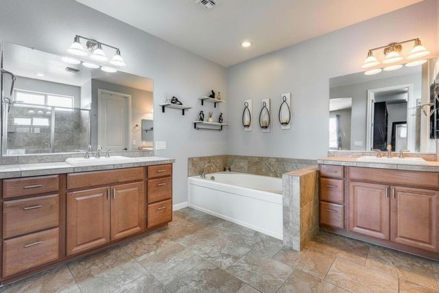 5826 W Plum Road, Phoenix, AZ 85083