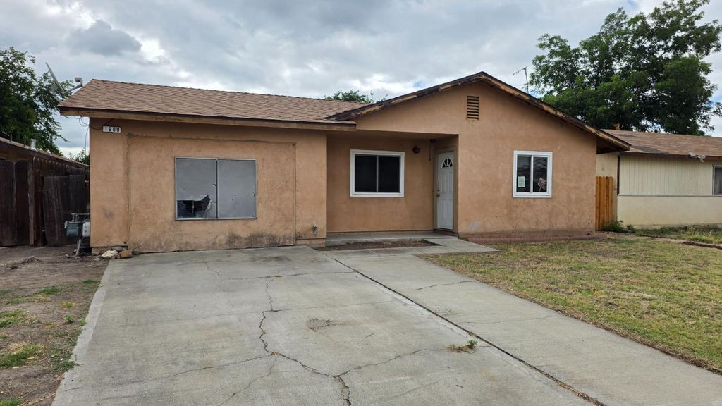 Image 14 of property listing at 1609 Kathy, Dos Palos, CA 93620