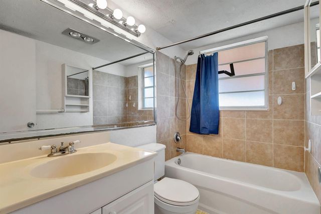 332 Sheffield N, West Palm Beach, FL 33417