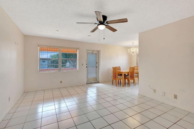 332 Sheffield N, West Palm Beach, FL 33417