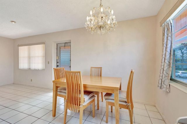 332 Sheffield N, West Palm Beach, FL 33417