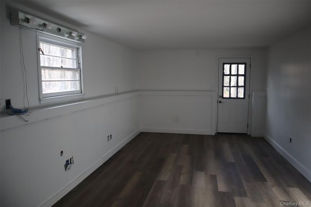 1432 E Mombasha Road, Monroe, NY 10950