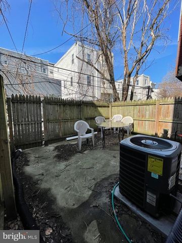 2024 N CARLISLE ST, Philadelphia, PA 19121