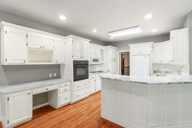 35 Delgado Way, Hot Springs Village, AR 71909