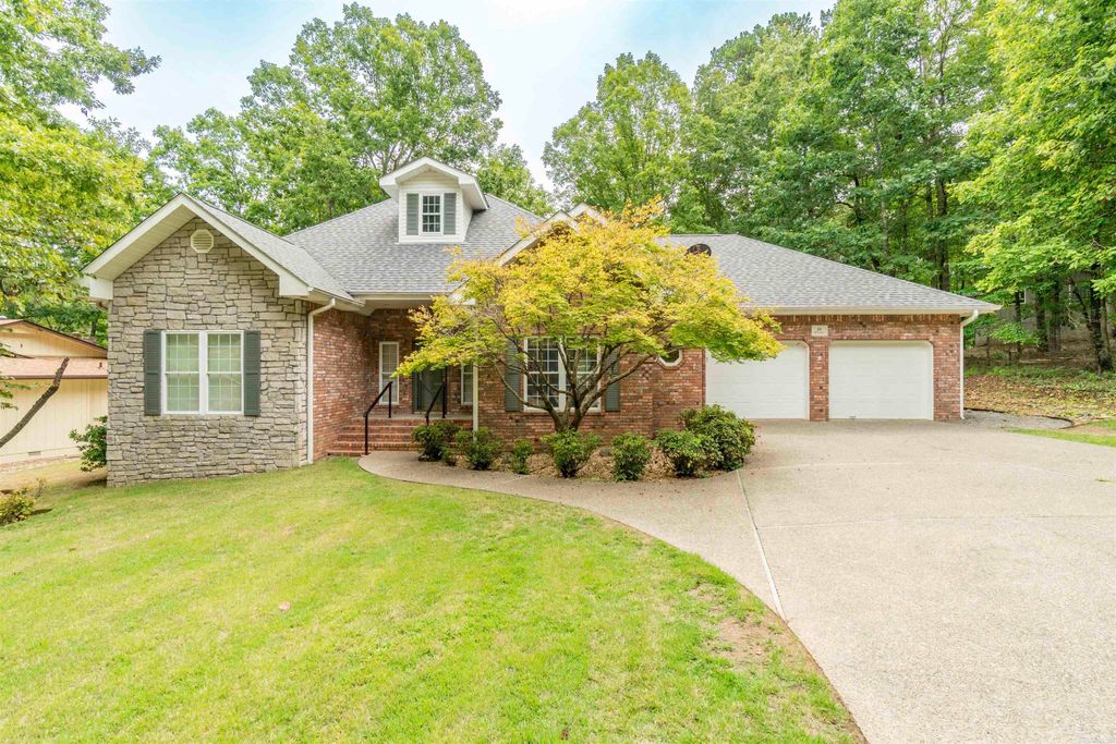 35 Delgado Way, Hot Springs Village, AR 71909
