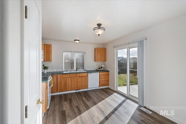 843 N Pasture Ave., Kuna, ID 83634