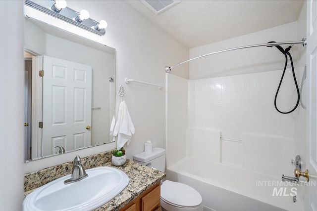 843 N Pasture Ave., Kuna, ID 83634