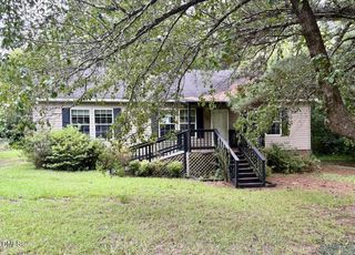 55 Lockhart Lane, Lillington, NC 27546