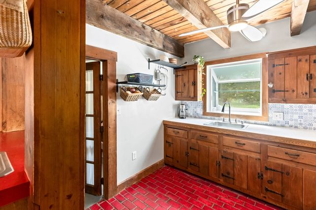 1020 Old Falmouth Road, Barnstable, MA 02648