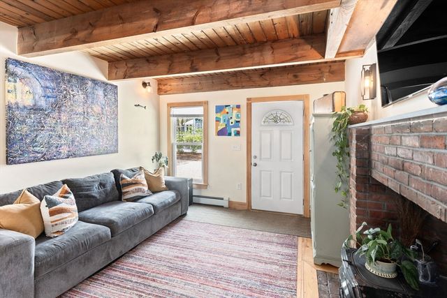 1020 Old Falmouth Road, Barnstable, MA 02648