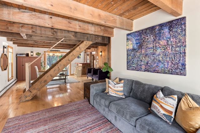1020 Old Falmouth Road, Barnstable, MA 02648