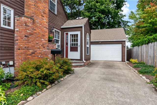 11 Pine Crest Drive, East Providence, RI 02915
