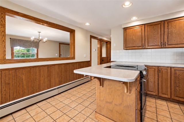 11 Pine Crest Drive, East Providence, RI 02915