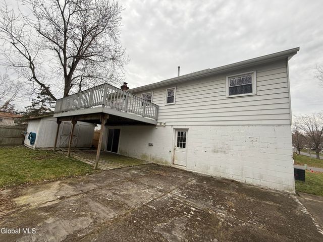 150 Stonington Hill Road, Voorheesville, NY 12186