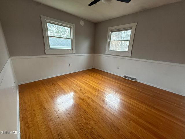 150 Stonington Hill Road, Voorheesville, NY 12186