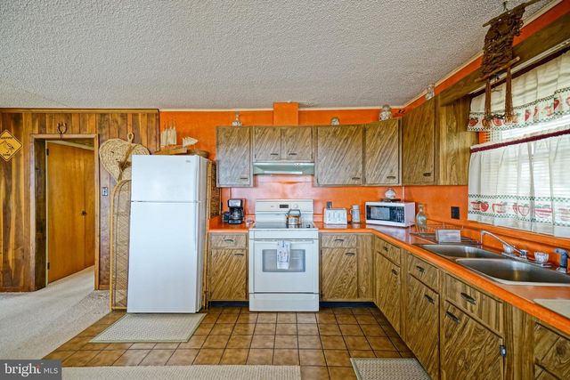 1506 BEACH PLUM DR, Milton, DE 19968