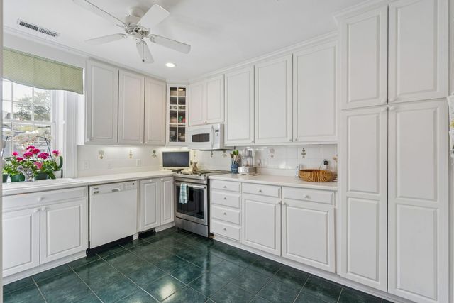 3 Lamboll Street, Charleston, SC 29401