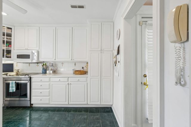 3 Lamboll Street, Charleston, SC 29401
