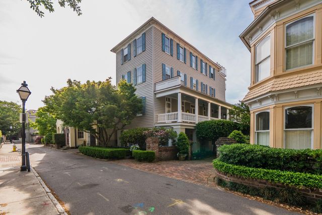 3 Lamboll Street, Charleston, SC 29401