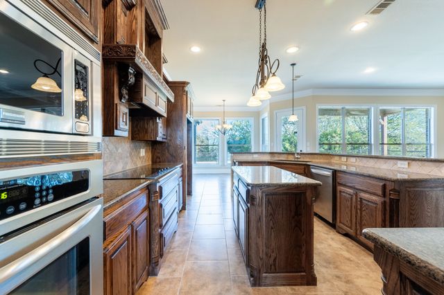 3278 Hillview Drive, Royse City, TX 75189