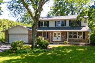 19665 W HAWTHORNE Boulevard, Mundelein, IL 60060