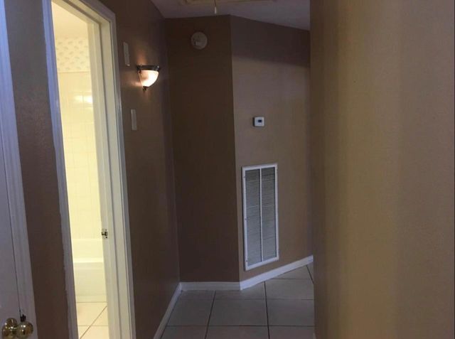 7915 Park Hollow Court, Houston, TX 77095