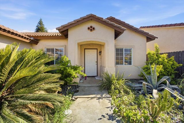 11811 Mantova Avenue, Bakersfield, CA 93312