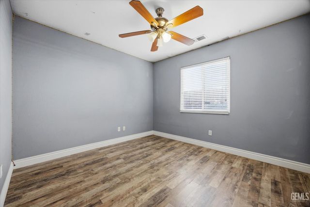 11811 Mantova Avenue, Bakersfield, CA 93312