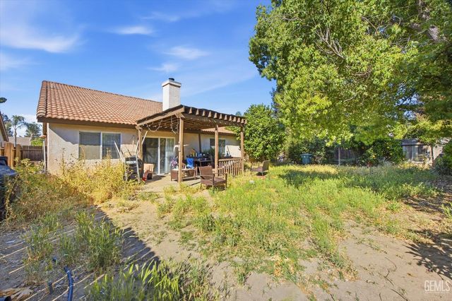 11811 Mantova Avenue, Bakersfield, CA 93312