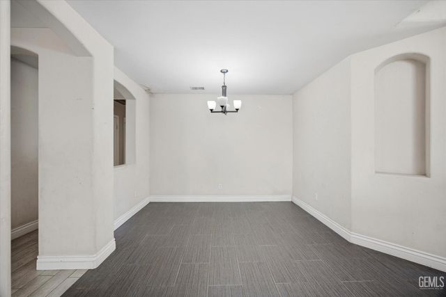 11811 Mantova Avenue, Bakersfield, CA 93312