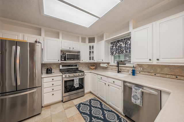 2003 Edgebrook Court, Arlington, TX 76015