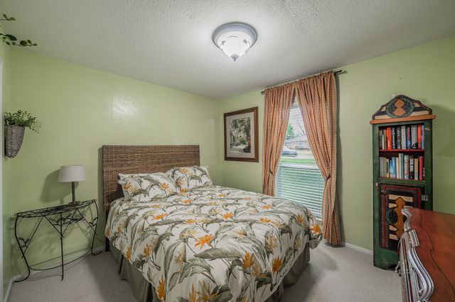 2003 Edgebrook Court, Arlington, TX 76015