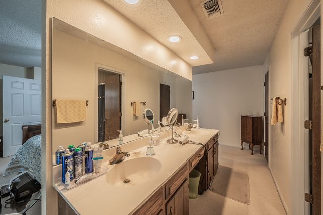 2003 Edgebrook Court, Arlington, TX 76015