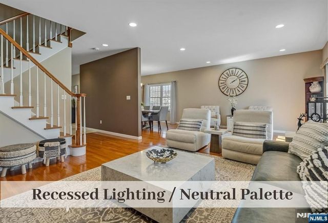 80 W Prospect Street, Waldwick, NJ 07463