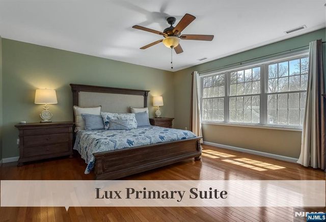 80 W Prospect Street, Waldwick, NJ 07463