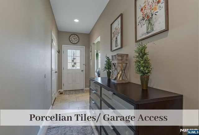80 W Prospect Street, Waldwick, NJ 07463