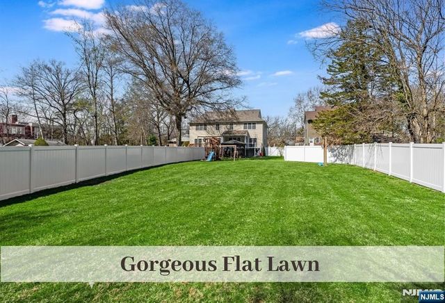 80 W Prospect Street, Waldwick, NJ 07463