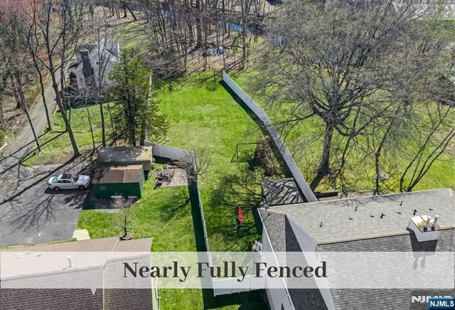 80 W Prospect Street, Waldwick, NJ 07463