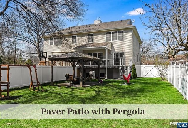 80 W Prospect Street, Waldwick, NJ 07463