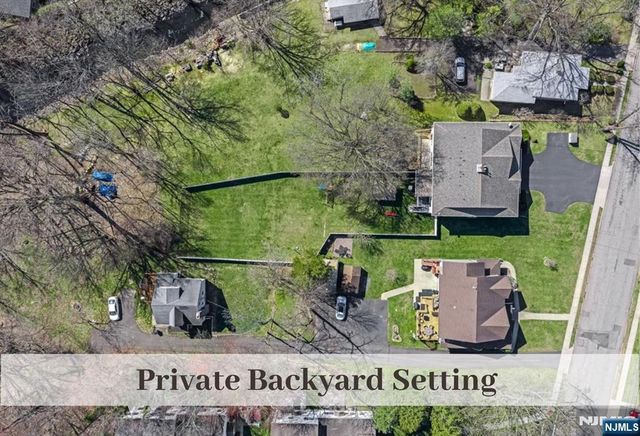 80 W Prospect Street, Waldwick, NJ 07463