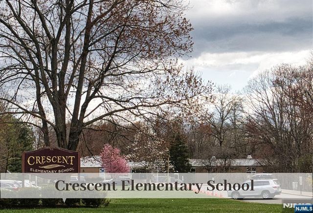 80 W Prospect Street, Waldwick, NJ 07463