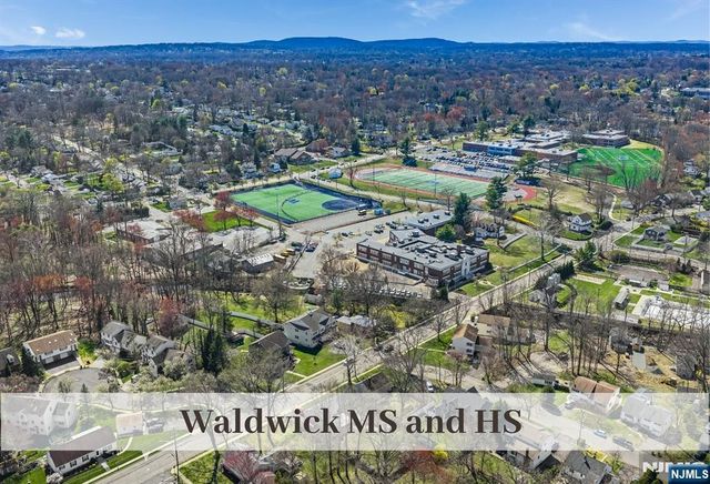 80 W Prospect Street, Waldwick, NJ 07463