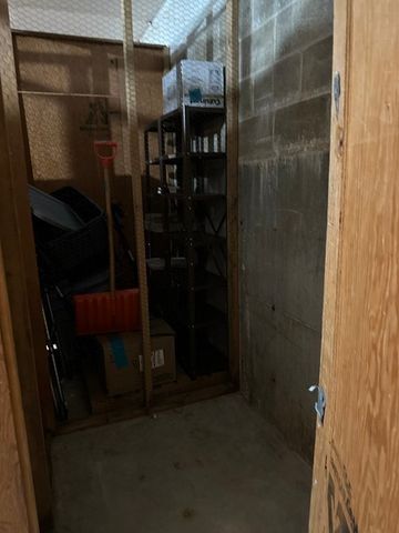 2 Summit Dr 21, Reading, MA 01867