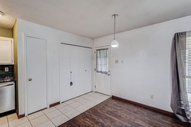 5208 Knox Drive, The Colony, TX 75056