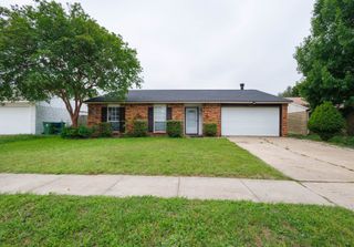 5208 Knox Drive, The Colony, TX 75056